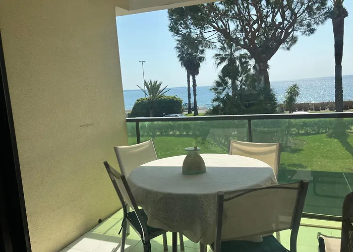 Apartament Terrace Front & Sea View