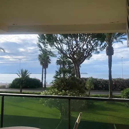 Terrace Front & Sea View *