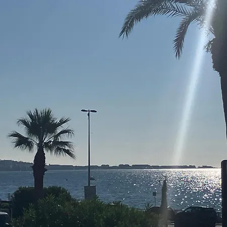 Sea Front Terace Iland View Parking Ac Wifi Appartement