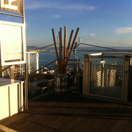 Apartment Terrace Front & Sea View *