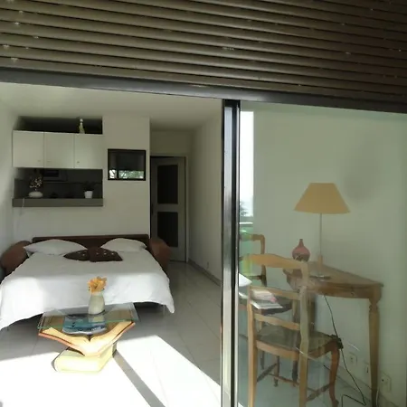 Terrace Front & Sea View