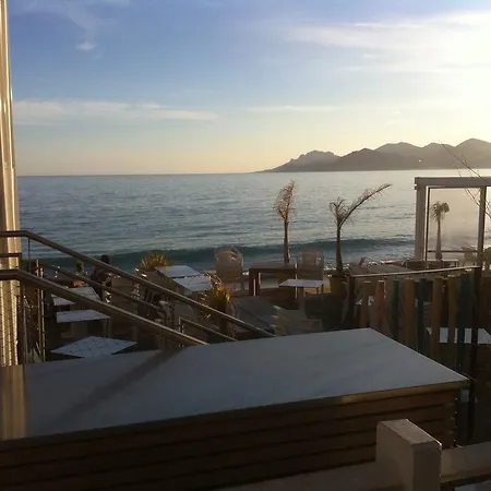 Apartment Terrace Front & Sea View