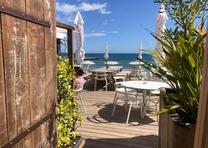 Terrace Front & Sea View Cannes
