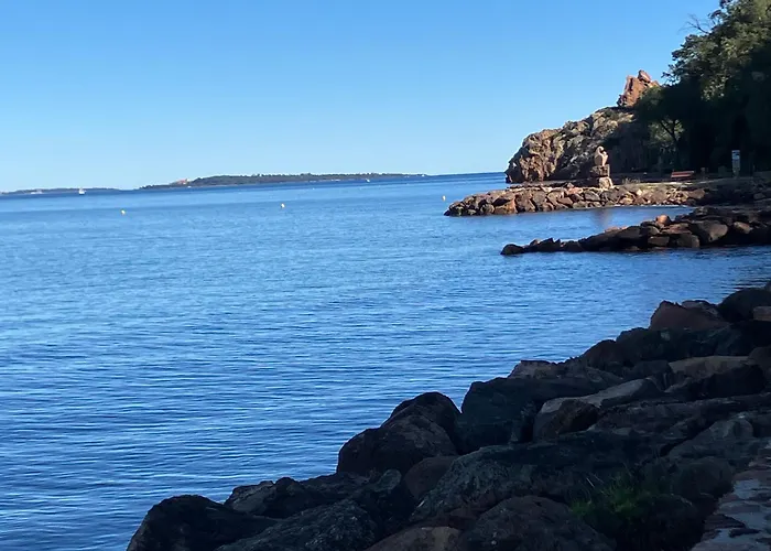 아파트 Terrace Front & Sea View