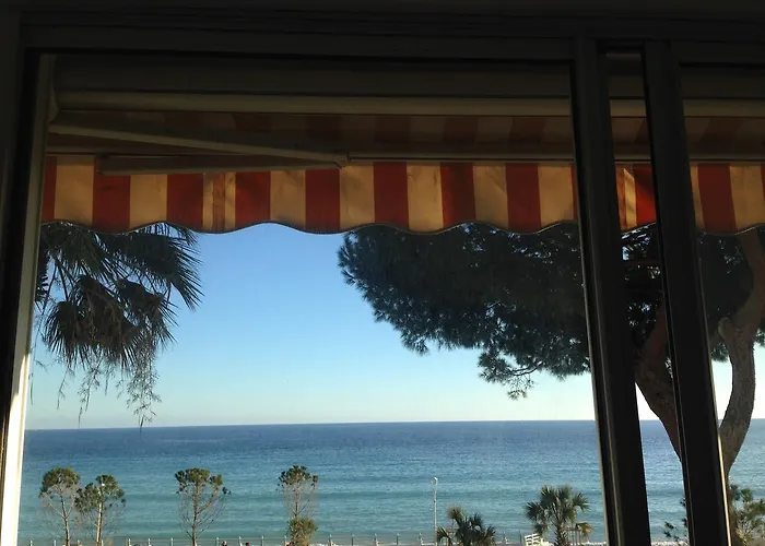 아파트 Terrace Front & Sea View *