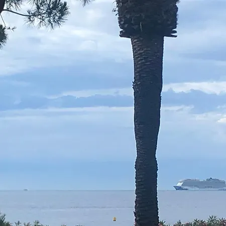 Terrace Front & Sea View Apartman Cannes