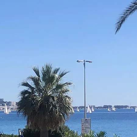 Daire Terrace Front & Sea View Cannes