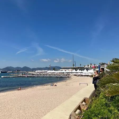 Terrace Front & Sea View Apartman