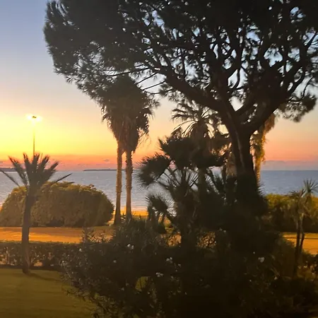 Terrace Front & Sea View Apartman Cannes