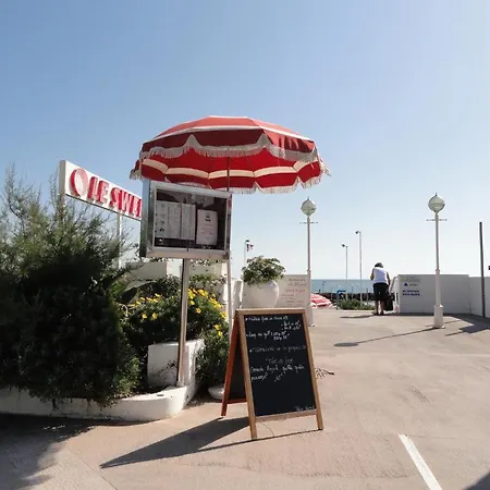 Terrace Front & Sea View
