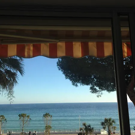 Daire Terrace Front & Sea View *