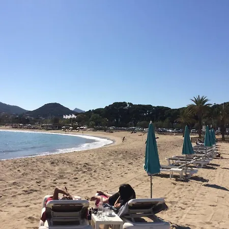 Terrace Front & Sea View Cannes